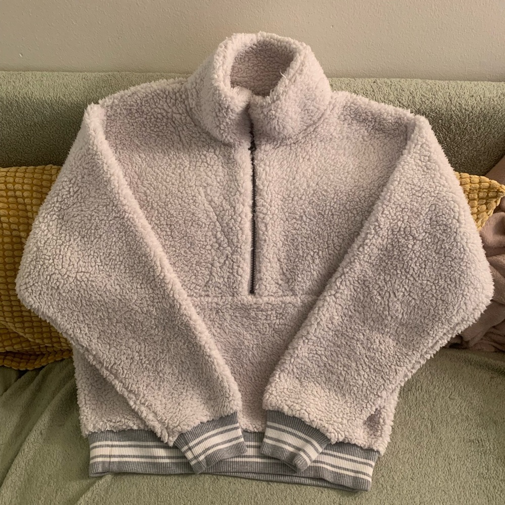 American Eagle Sherpa pullover
